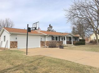 10301 William St, Richmond, IL