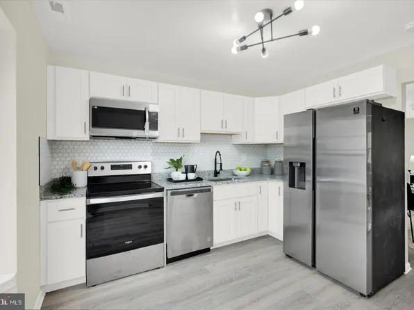 8500 Southlawn Ct, Alexandria, VA 22309