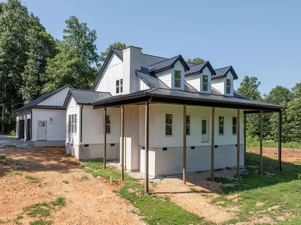 1061 Big Bartons Creek Rd, Dickson, TN 37055