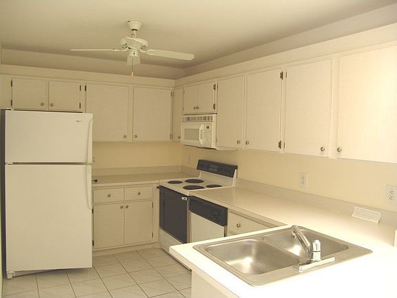 5th image of 3300 Loveland Blvd Unit 2304