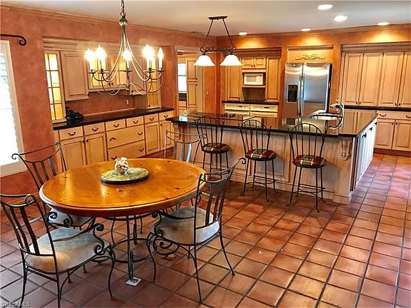 4th image of 1306 Melaleuca Ln