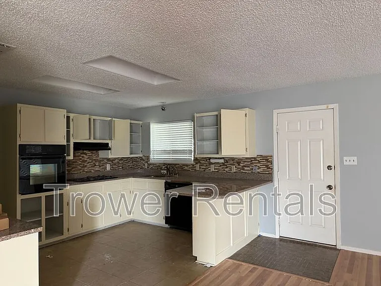 9016 W Valley Meadow Ln — Photo 22