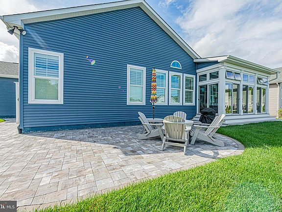 5th image of 33250 Paradisio Grns