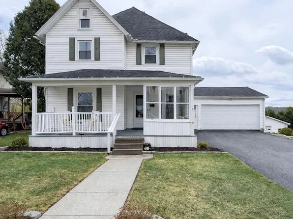 14 Spruce St, Kane, PA 16735