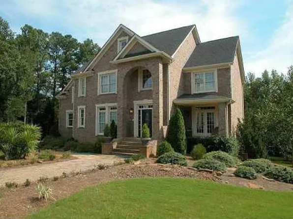 4440 Lucerne Ln, Lilburn, GA 30047