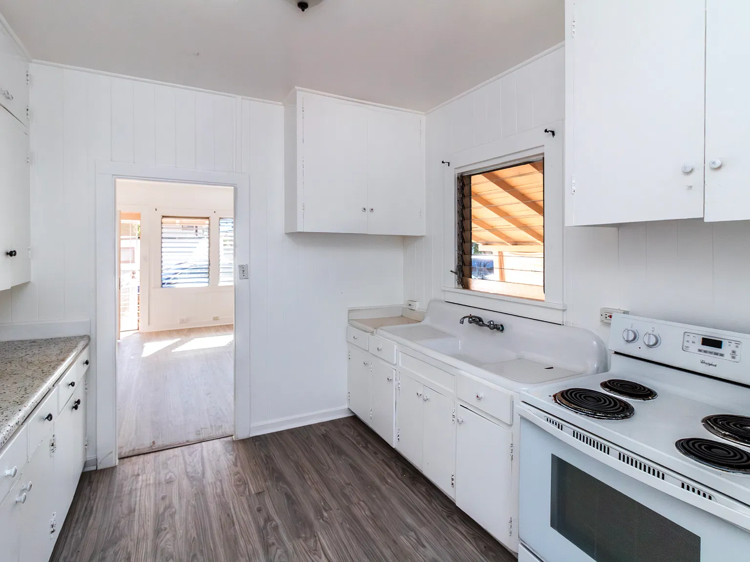 2 bed, 612 sqft, $2,550 — Photo 3