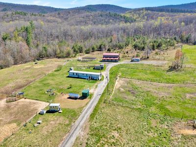 657 Meadows Ln, New Castle, VA, 24127