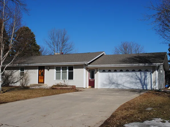 402 Angie St, Sanborn, IA 51248