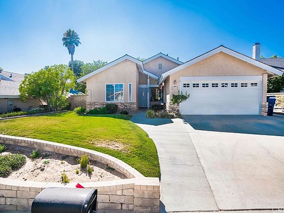 2nd image of 27731 Pine Cove Cir
