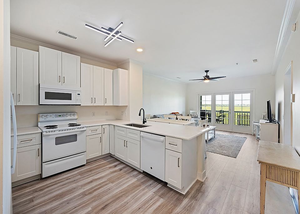 1st image of 2393 Folly Rd #1F