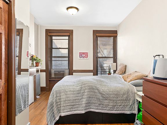 3rd image of 249 11th St #3