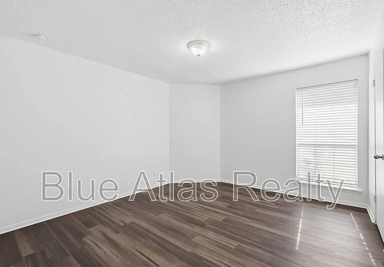 2718 Wimbledon Ct #C — Photo 16