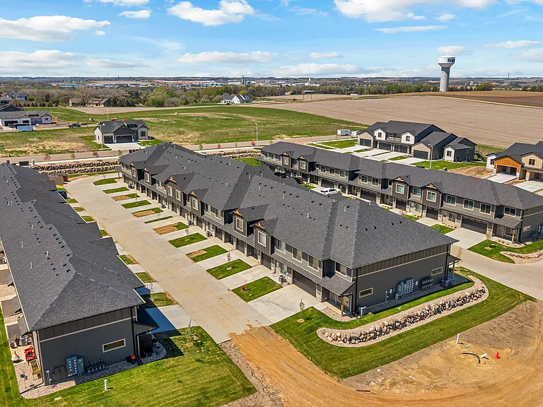 Sunrise Creek Townhomes — Photo 13