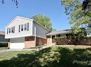 860 Pheasant Ridge Dr, Lake Zurich, IL 60047