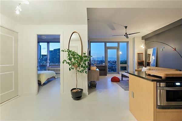 1st image of 549 Borden Ave APT 12F