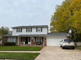 15265 Lakewood Dr, Plymouth, MI 48170