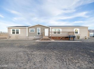 5700 Apache Dr, Stagecoach, NV 89429