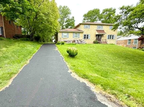 13608 Creekside Dr, Silver Spring, MD 20904