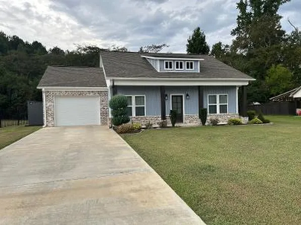 4 Deerfield St, Amory, MS 38821