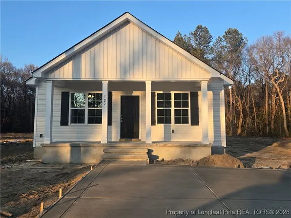 122 Jenkins St, Dunn, NC 28334