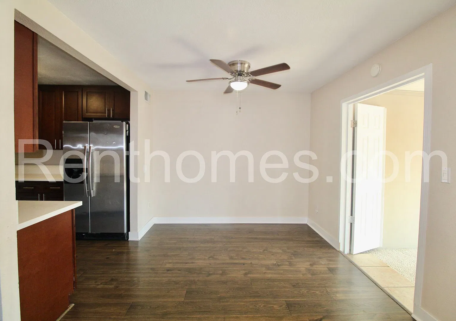 Oak Park, 5335 Caminito Cachorro, Gated, Quartz Counters, AC, 2 Car Garage with Opener! — Photo 3