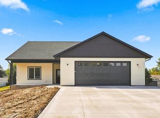 418 W Rose St, Wilton, IA 52778
