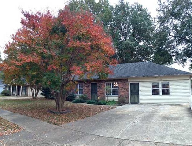 1st image of 6323 Thornfield Dr