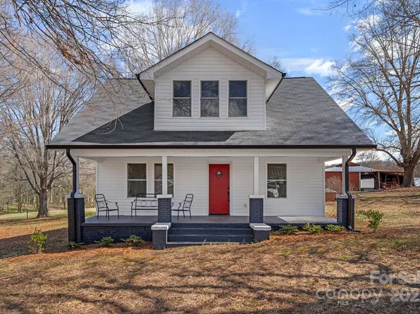 201 Pleasant Ave, Stanfield, NC 28163