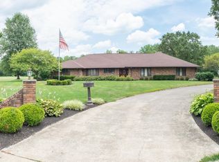 108 Warden St, Hebron, OH 43025