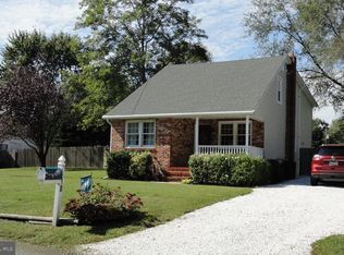 7818 Harbor Rd, Pasadena, MD 21122