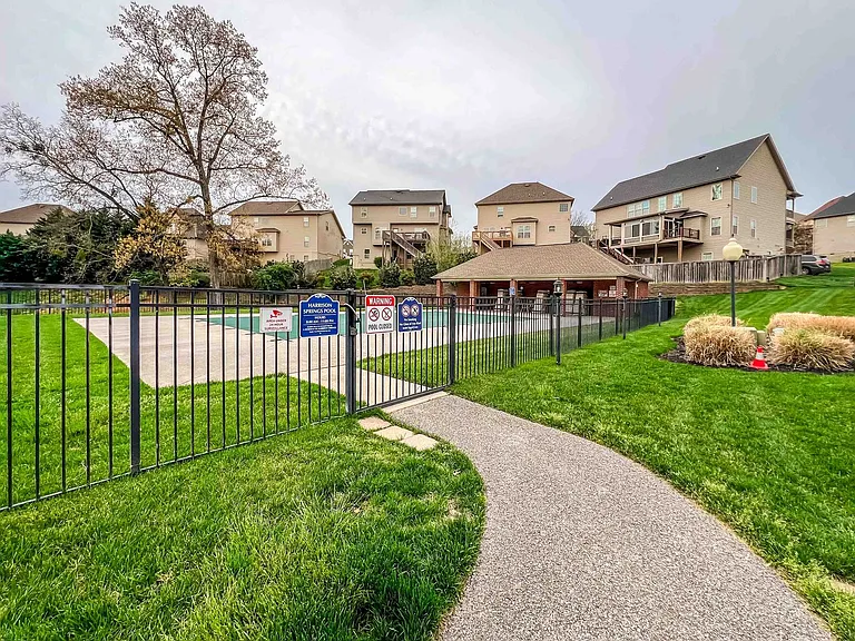 10309 Red Water Ln — Photo 22