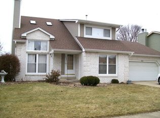 840 N Dexter Ln, Hoffman Estates, IL 60169