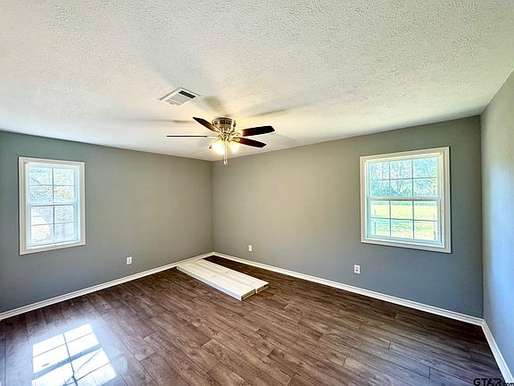 5th image of 1121 County Road 2131