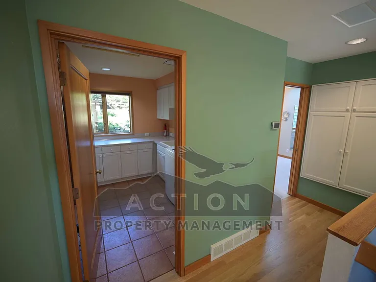 23 Karie Ct — Photo 32