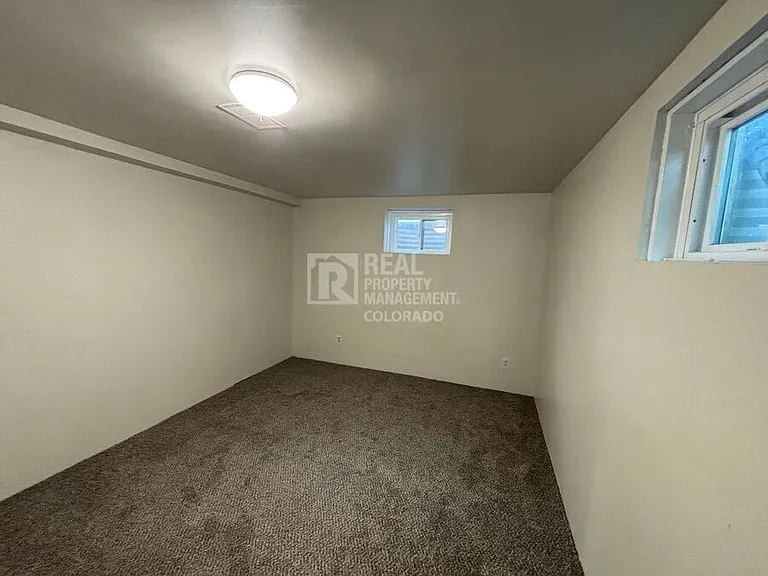1711 Uinta St — Photo 10