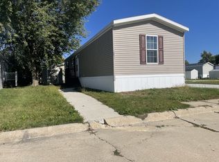 2 Bed 2 Bath Single Section plan