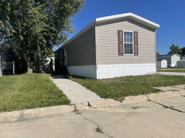 2 Bed 2 Bath Single Section Plan, Rivers Edge