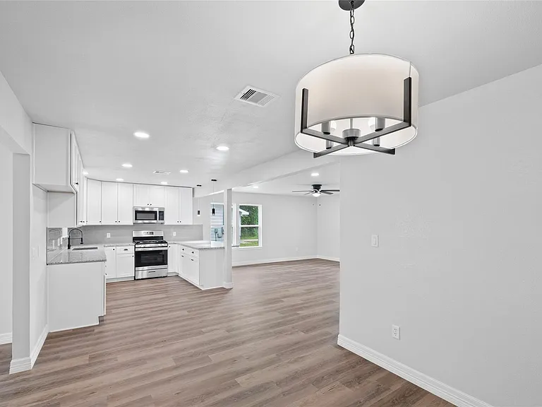524 Dunnam Ave — Photo 5