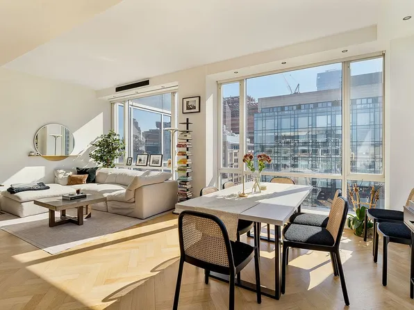 330 Spring St APT 11D, New York, NY 10013