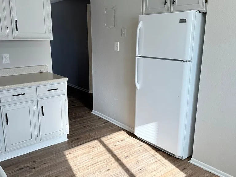2620 King Street — Photo 13