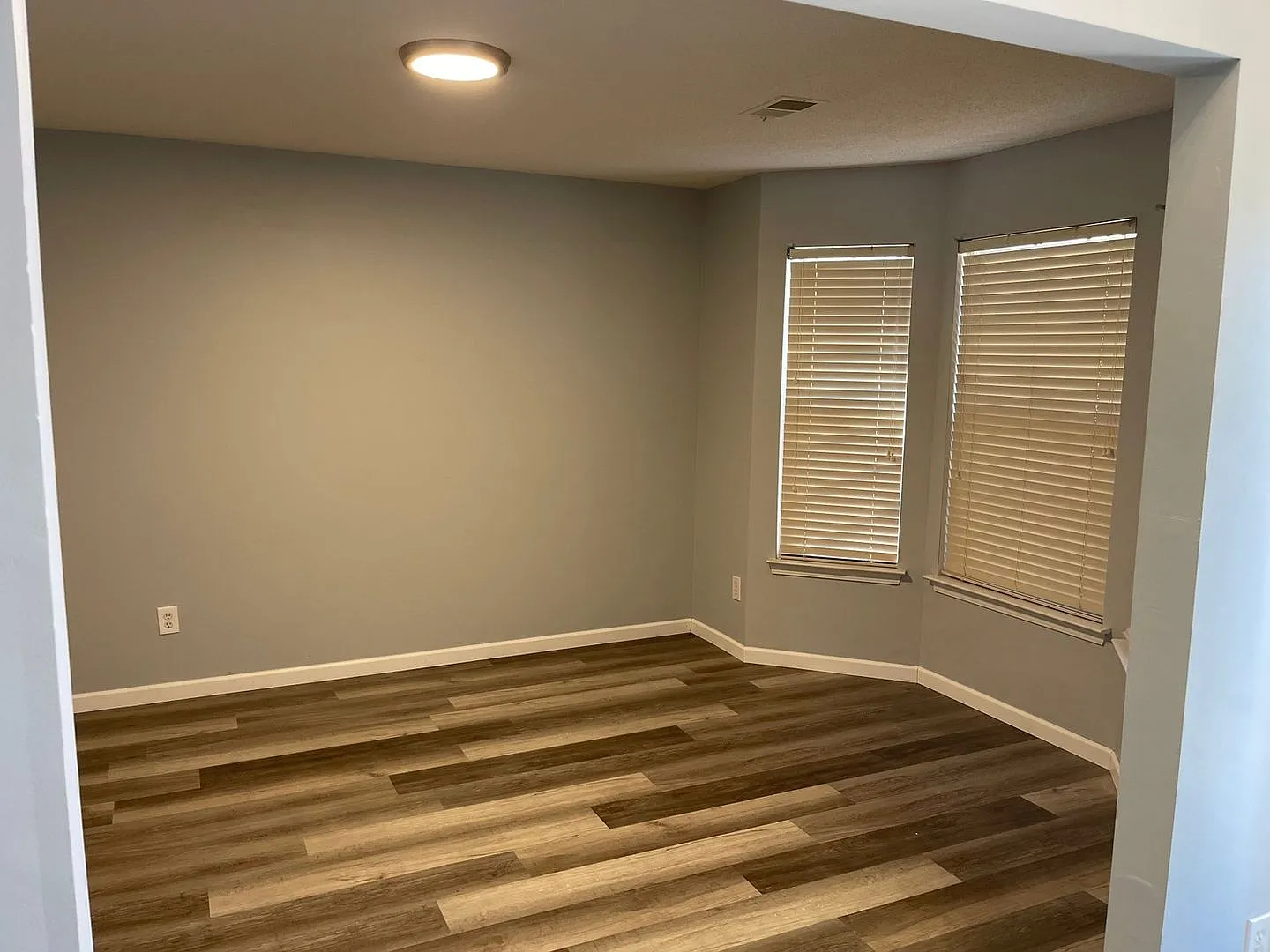 4 Bedroom Single Family Home in McDonough — Photo 4
