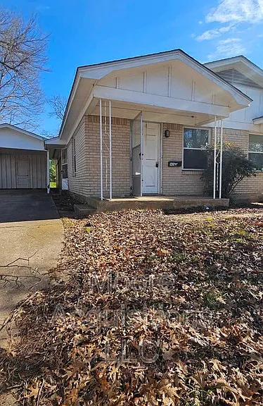 1433 S Rusk St — Photo 2