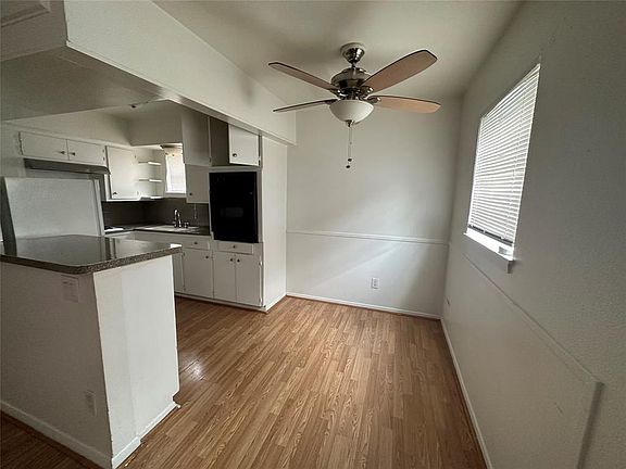 4th image of 1906 Binz St APT 7