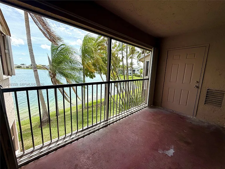 800 Independence Dr #800I — Photo 10