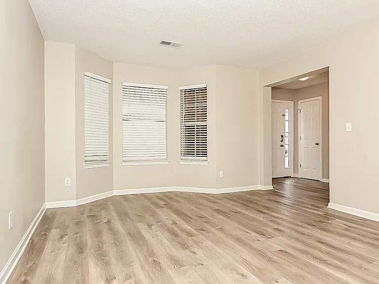4305 Ward Bluff Dr — Photo 13