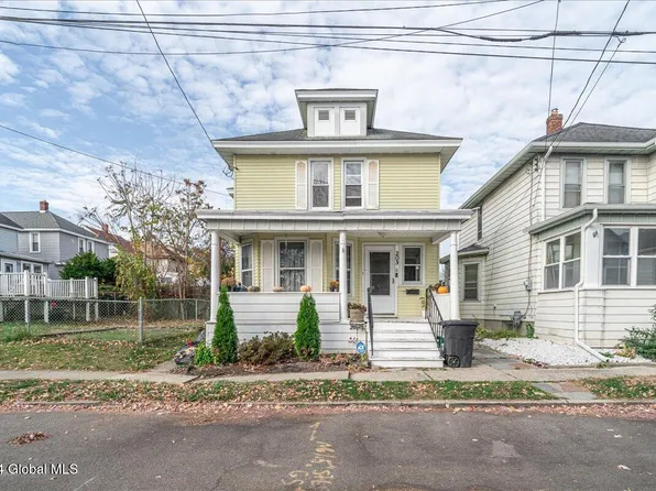 203 7th Avenue, Watervliet, NY 12189