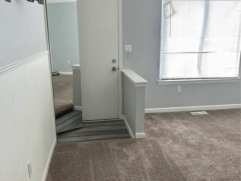 12455 Georgiana Ave — Photo 8