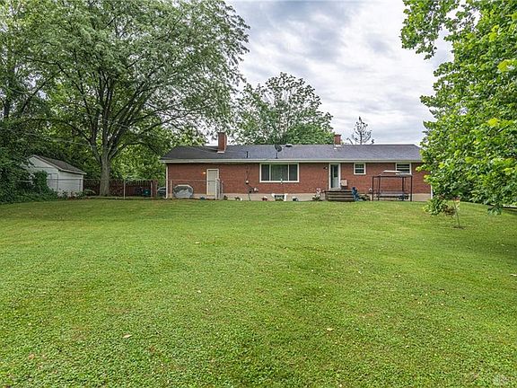 2nd image of 1233 Hollyhill Dr