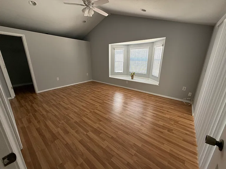 2604 Regatta Dr — Photo 18