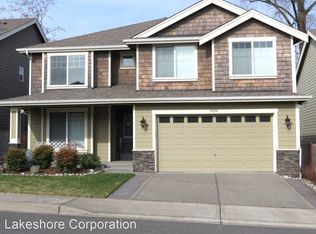5216 NE 9th Pl, Renton, WA 98059